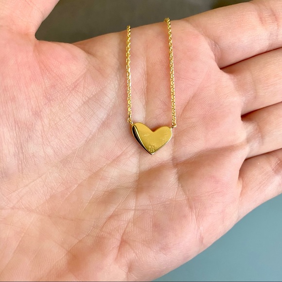 [SOLD] Ari Heart Necklace 18k Gold Vermeil - Picture 4 of 6